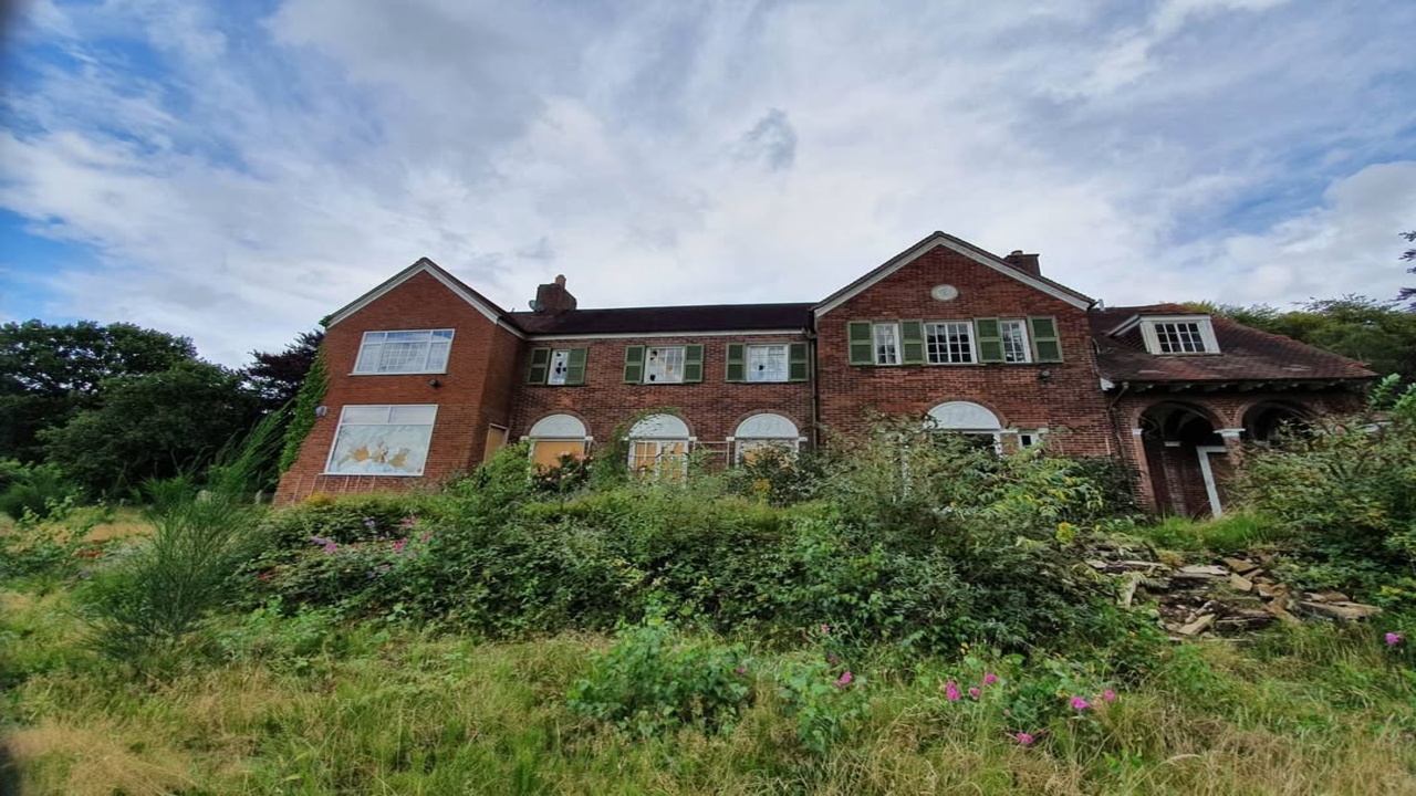 Abandoned Mansion