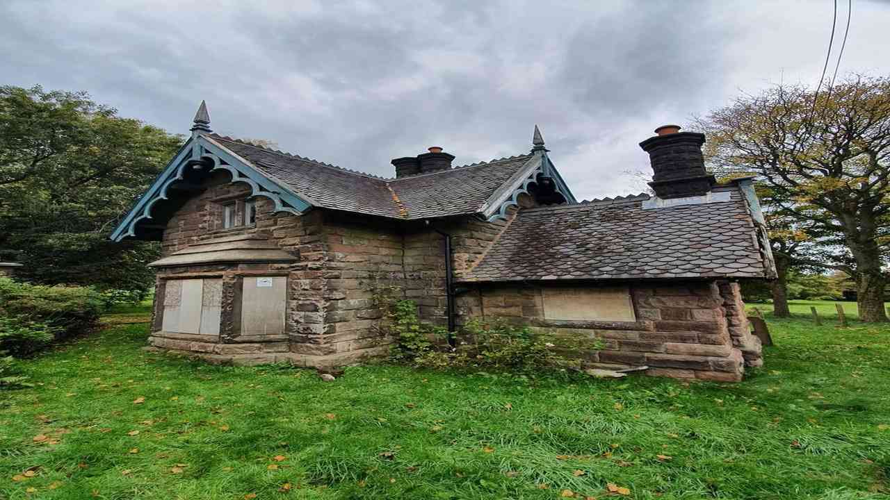Little Gate House